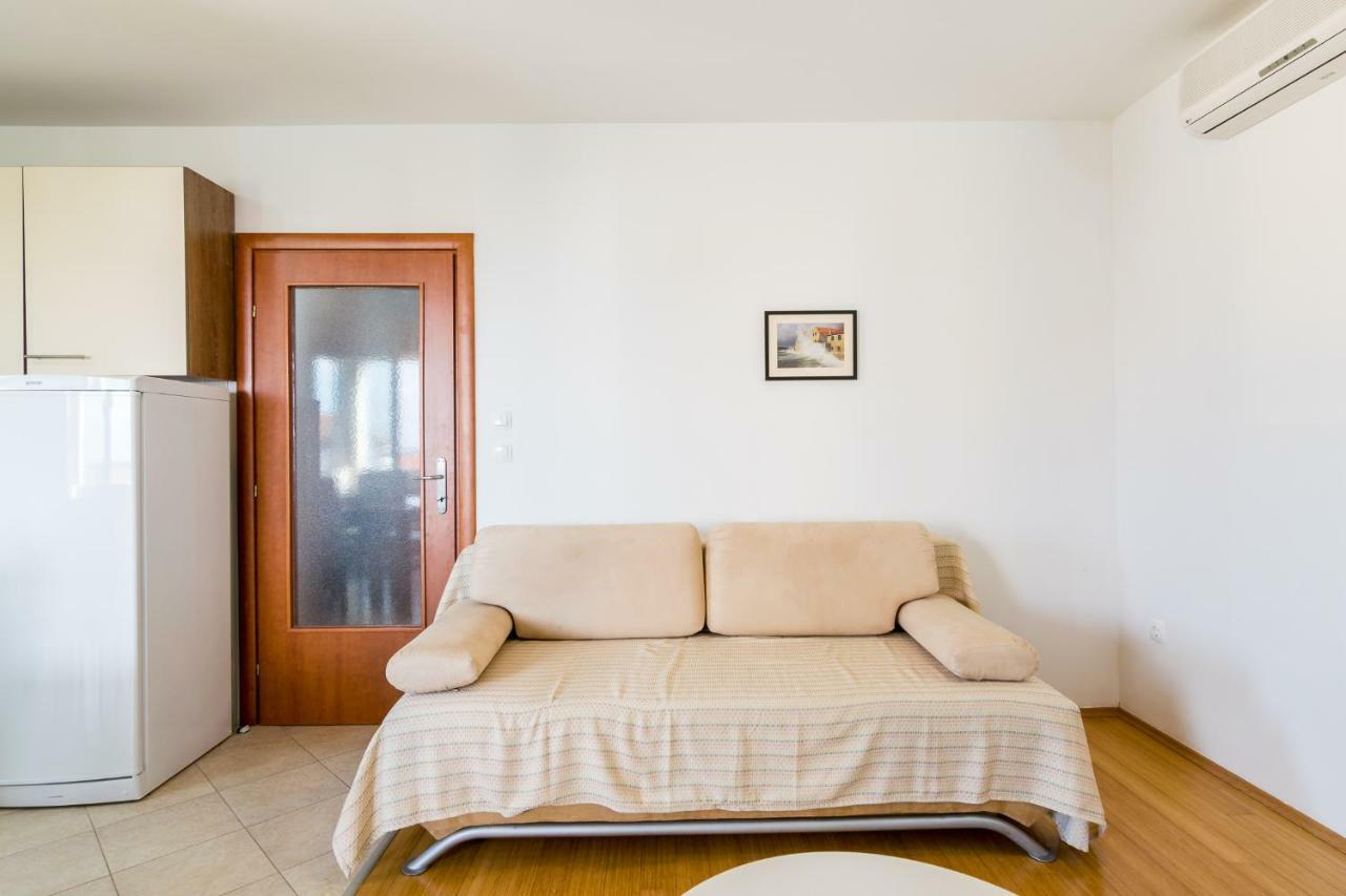 Apartman Emil Supetar Exteriér fotografie
