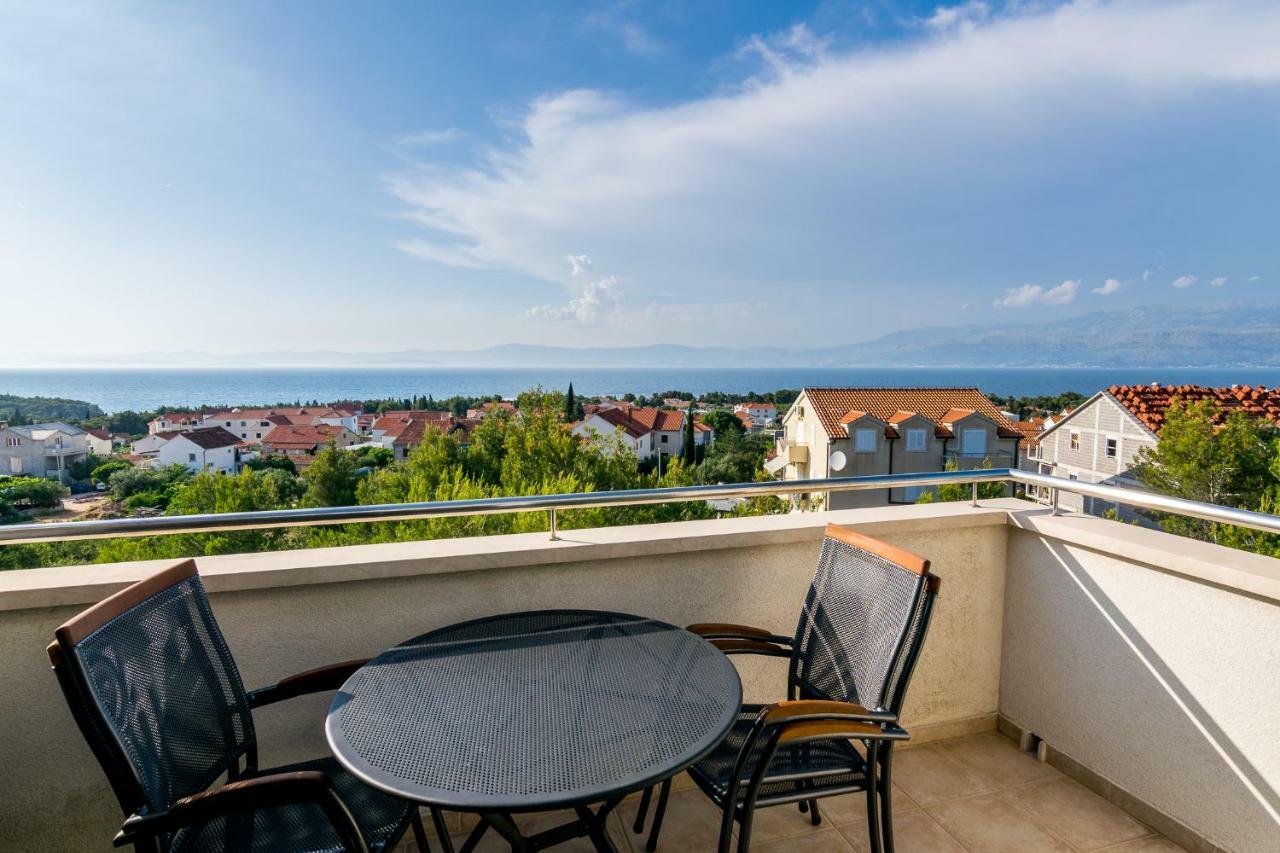 Apartman Emil Supetar Exteriér fotografie