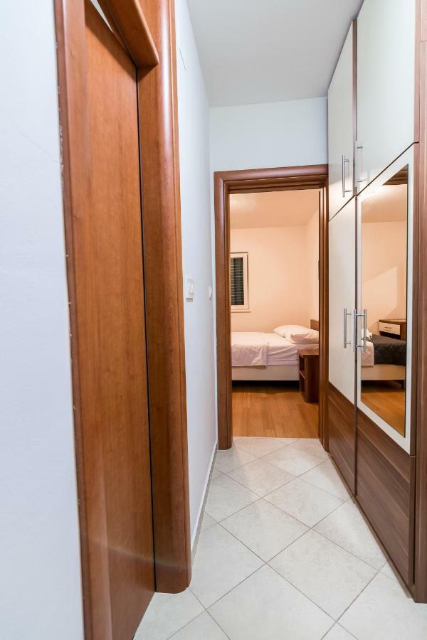 Apartman Emil Supetar Exteriér fotografie